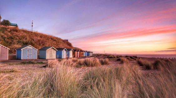 Modern Coastal Home Sleeping 5 - 2 Minute Walk To Pakefield Beach, Suffolk Exterior foto